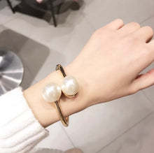 Load image into Gallery viewer, Pearl Cuff Bracelets